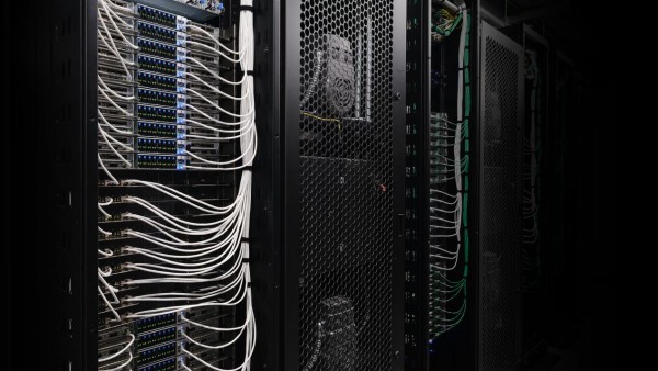 NVIDIA發(fā)布可擴展式“AI工廠”搭建藍圖及基礎(chǔ)軟件服務(wù)